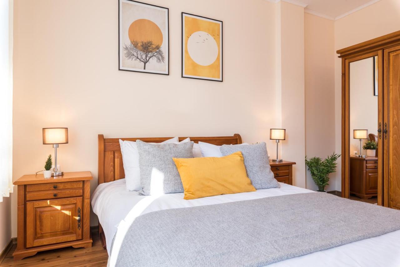 Charming Ski Apartments Near Gondola & Bar Street, Cedar Lodge 1 Complex バンスコ エクステリア 写真