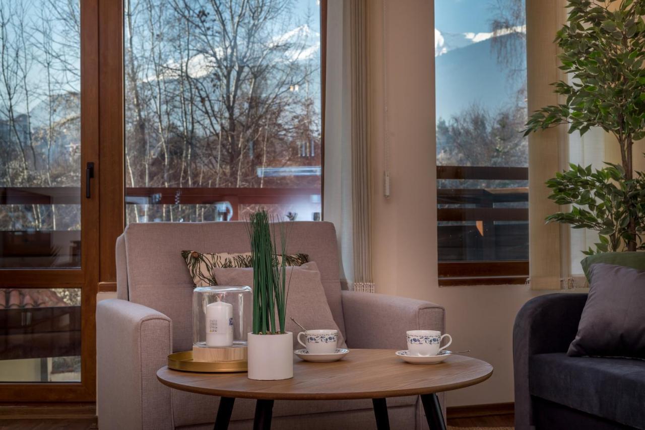 Charming Ski Apartments Near Gondola & Bar Street, Cedar Lodge 1 Complex バンスコ エクステリア 写真